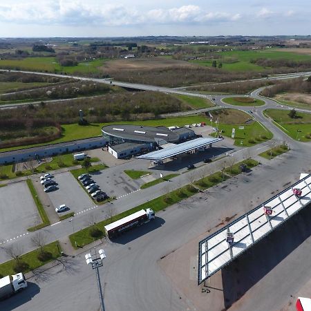 Motel Trafikcenter Saeby Dış mekan fotoğraf